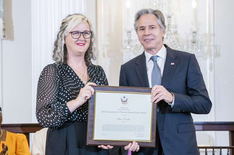 Española premiada por EEUU: Hay que vigilar la explotación laboral en campos de marihuana