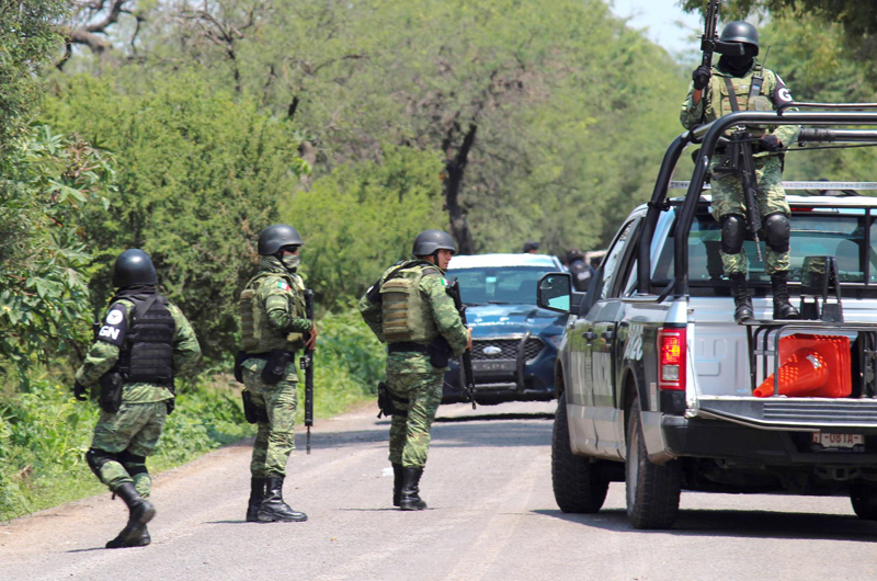 Autoridades despliegan a 300 militares en estado mexicano de Guanajuato tras masacre