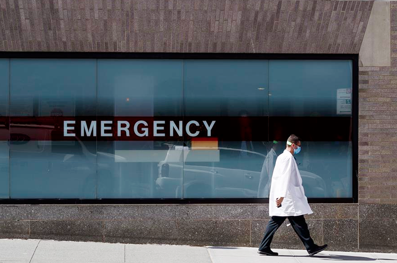 Más de 900 trabajadores de la salud han muerto por COVID-19 en Estados Unidos