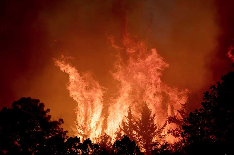 Incendio forestal en norte de México obliga a desalojar a unas 400 personas