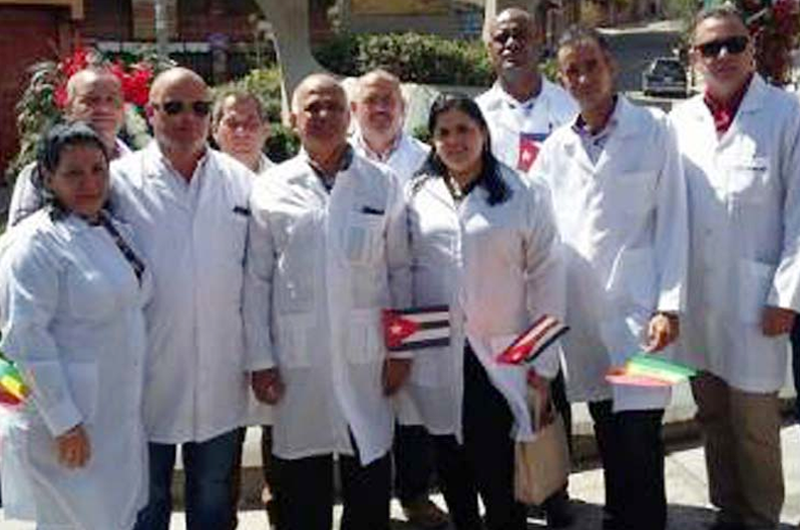 Llama Evo Morales al regreso de médicos cubanos en medio de COVID-19