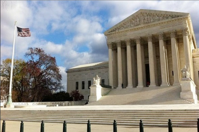 Desestima Suprema Corte de EUA derecho de aborto para indocumentada