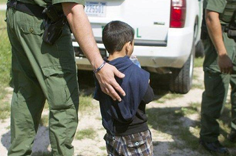 EUA defiende separación de niños de sus padres indocumentados