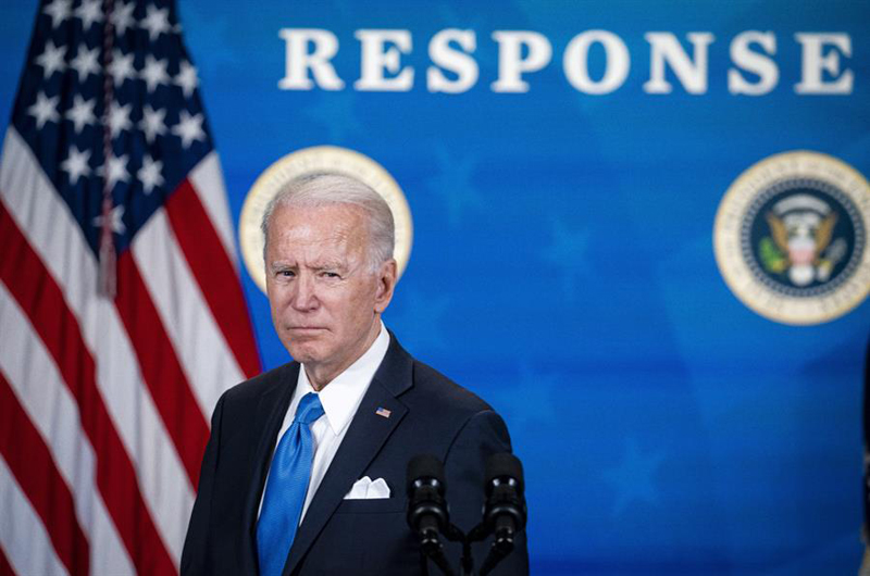 Biden quiere promocionar el estímulo pero la frontera puede aguarle la fiesta