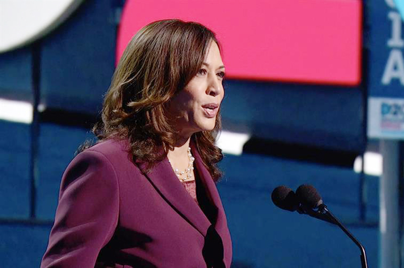 Kamala Harris promete ser una voz de los negocios latinos en la Casa Blanca