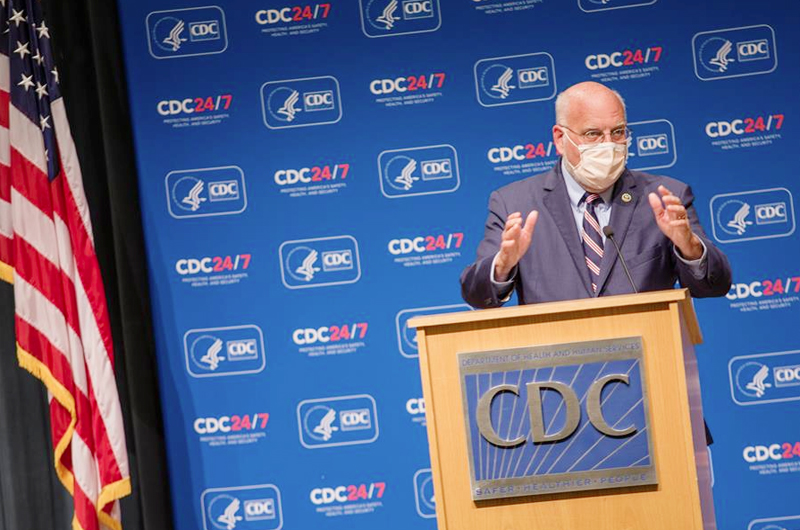 El director de los CDC augura el peor invierno para el sistema sanitario en EE.UU.