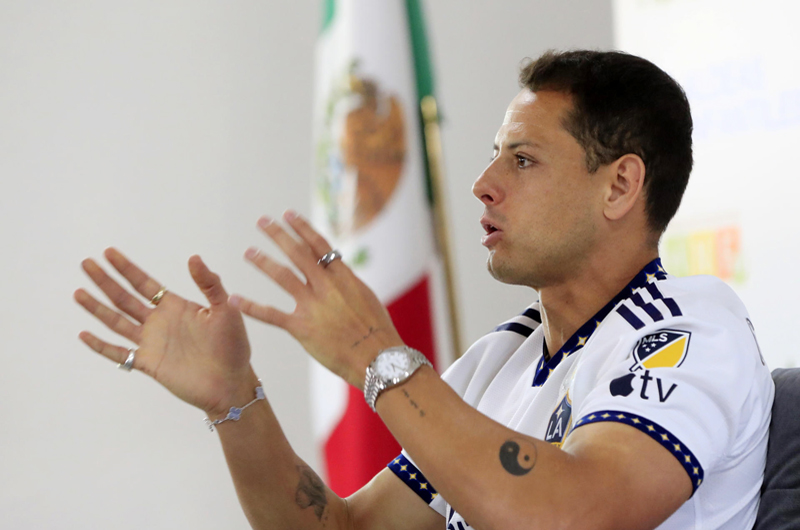 ‘Chicharito’ Hernández afirma estar cansado del menosprecio al deportista mexicano