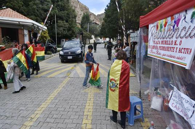 España da su versión sobre incidente en embajada mexicana en Bolivia