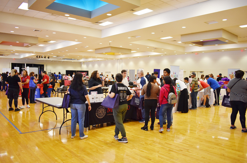 La comunidad hizo suya la Feria Binacional de Salud en el East LV Community Center