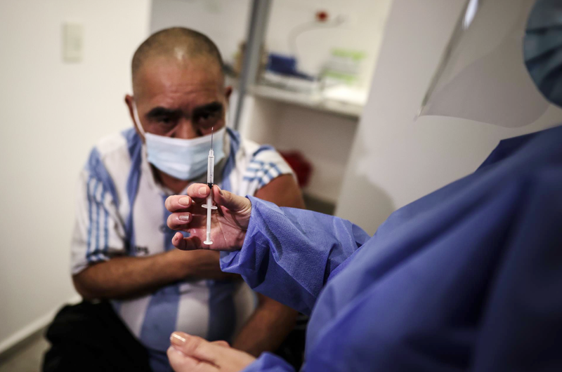 Buenos Aires comienza la aplicación de terceras dosis en mayores de 50 años