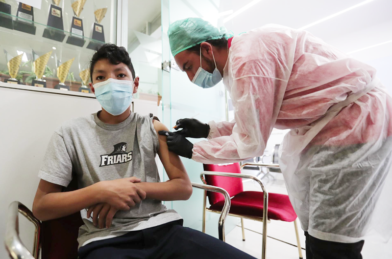 Bolivia recibe un nuevo lote de vacunas Pfizer contra la covid donadas por EE.UU.