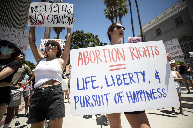 Activistas que defienden el acceso al aborto denuncian hostigamiento en EEUU