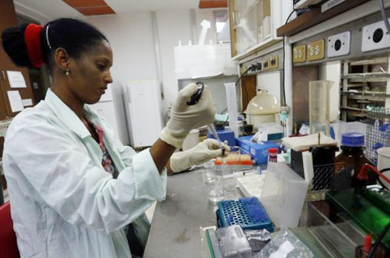 Cuba inicia prueba de vacuna potenciadora de la inmunidad innata