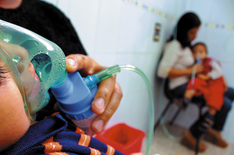Enfermedades respiratorias en niños aumentan 70 por ciento en invierno