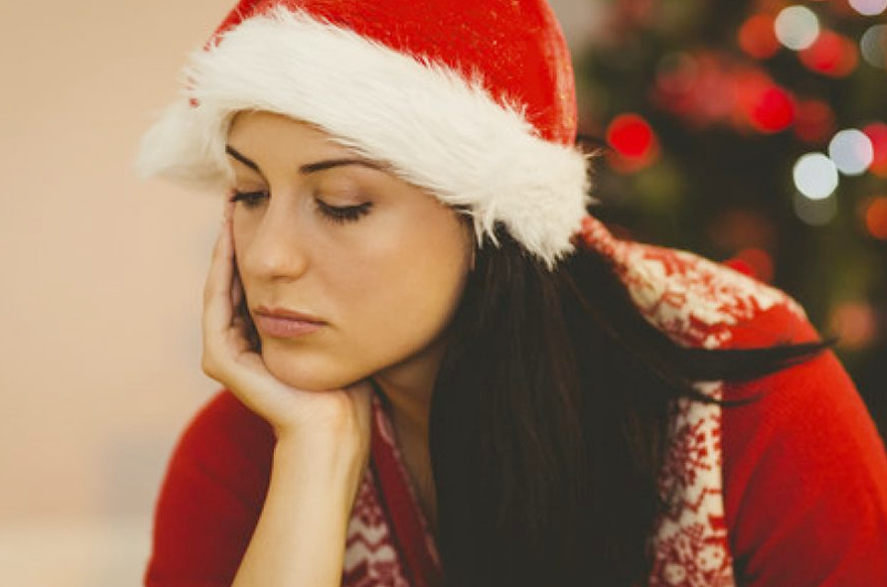 Importante diferenciar entre nostalgia navideña y depresión especialista