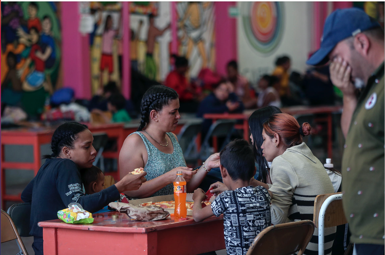 Red de albergues de la capital mexicana recauda alimentos para migrantes