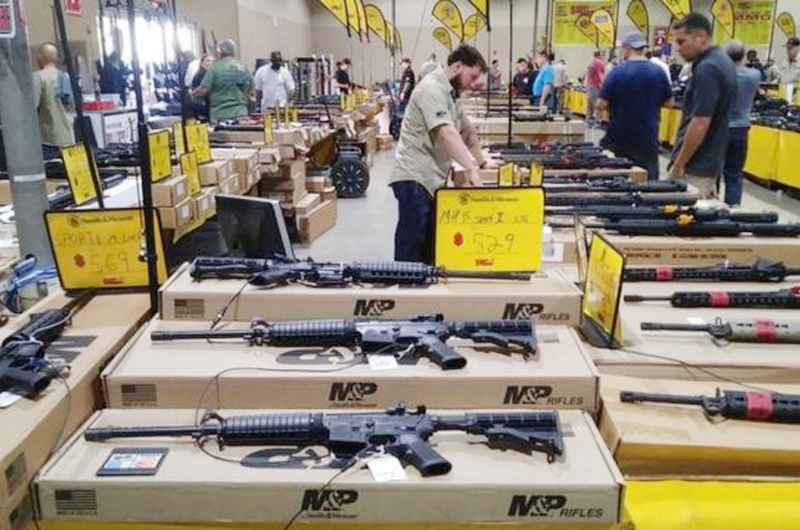 Tras el tiroteo en Uvalde, TX suben las acciones de los fabricantes de armas en EEUU