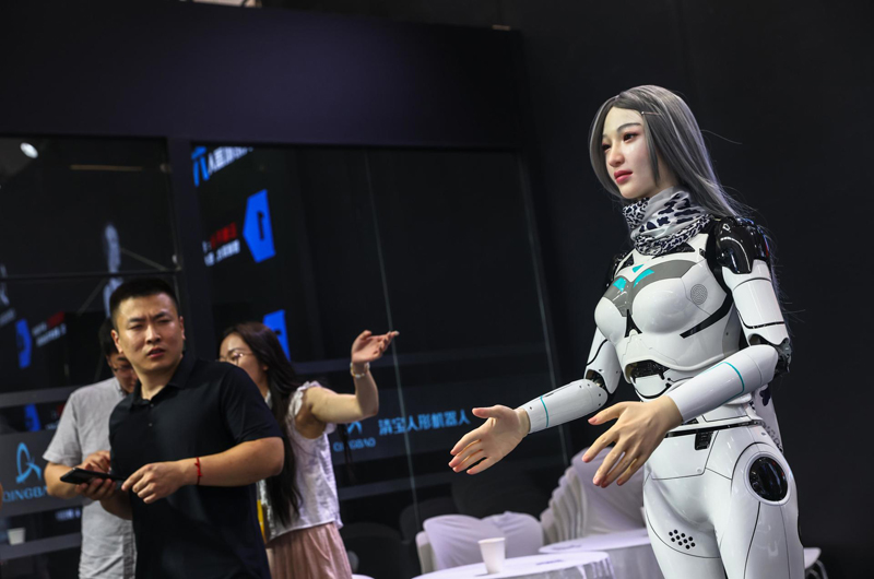 Los robots humanoides protagonizan la Conferencia Mundial de Robótica de Pekín 2024