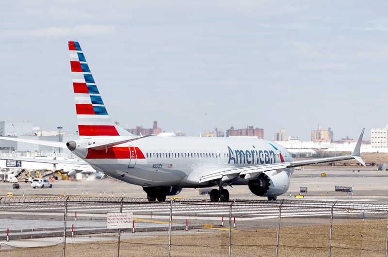 American Airlines agradece a Trump su “liderazgo en seguridad aérea” tras accidente 