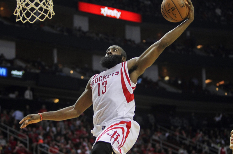 Harden mete 44 puntos en victoria de Rockets, en inicio de playoffs NBA