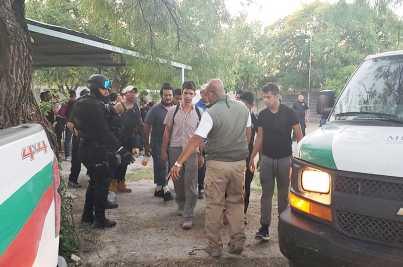 Rescataron a 65 migrantes en el municipio de Piedras Negras