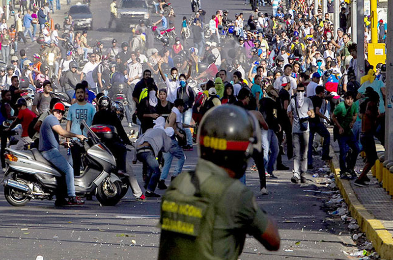 Viceministro venezolano niega violación a derechos humanos en su país