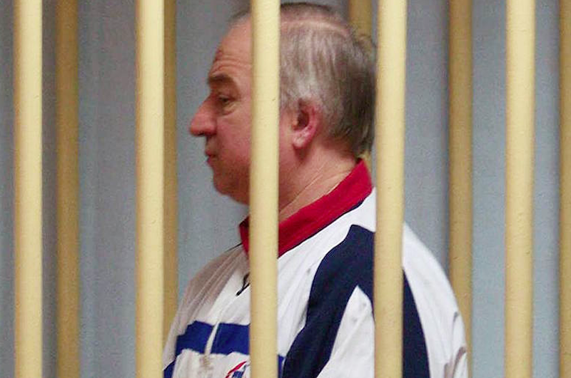 Exespía ruso fue envenenado en su casa en el sur de Reino Unido