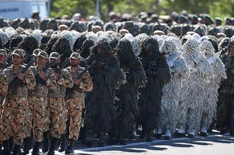 Irán exhibe poderío militar en desfile por Día del Ejército