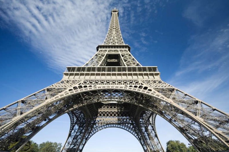 Torre Eiffel apagará sus luces por ataque en Las Vegas
