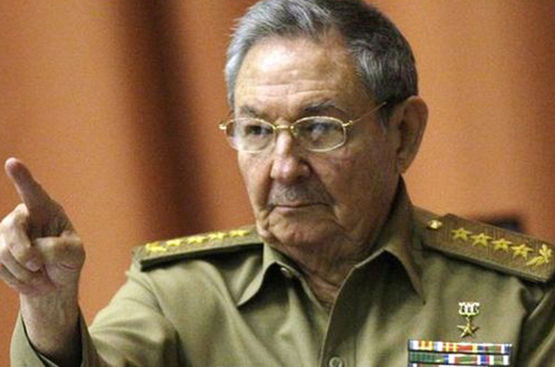 Poco o nada cambiará relación EUA-Cuba con salida del poder de Castro