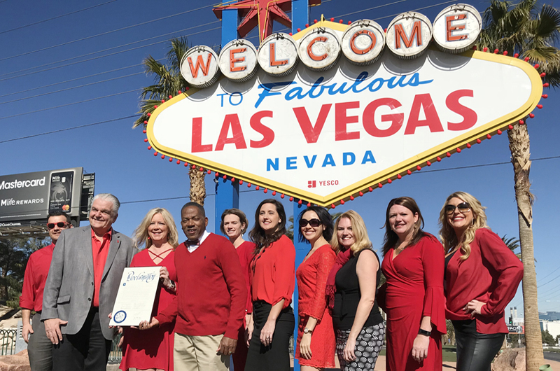 El signo de bienvenida a Las Vegas se puso rojo