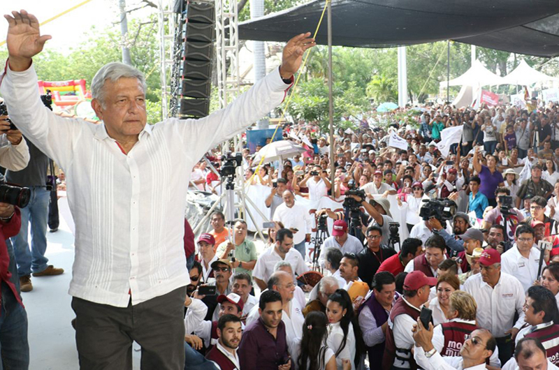 Lo de aquí... lo de allá: Debate político en México 