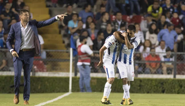 Pachuca saca la victoria de último minuto en su visita a Querétaro en Copa MX