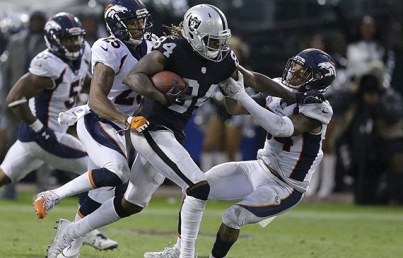 Raiders se recupera y vence 21-14 a Broncos en la NFL
