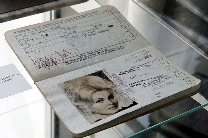 Pasaportes de EEUU tendrán opción “X” para personas transgénero y no binarias